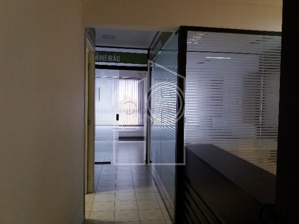 Alugar Comercial / Sala em Condomínio em Jundiaí R$ 2.500,00 - Foto 2