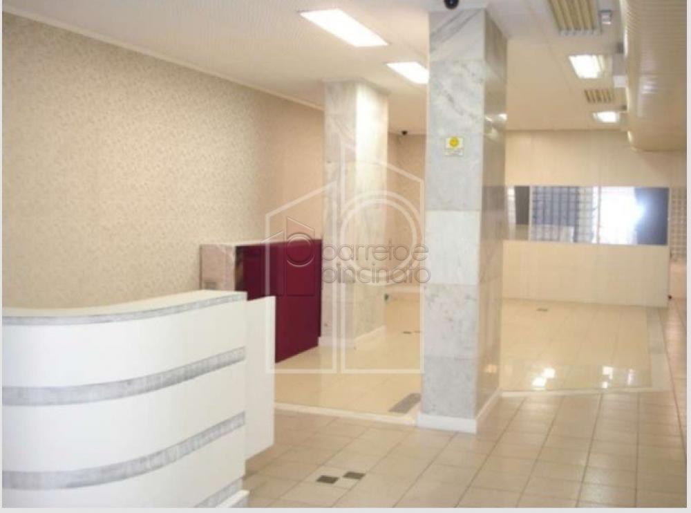 Alugar Comercial / Salão (sem cond.) em Jundiaí R$ 18.000,00 - Foto 2