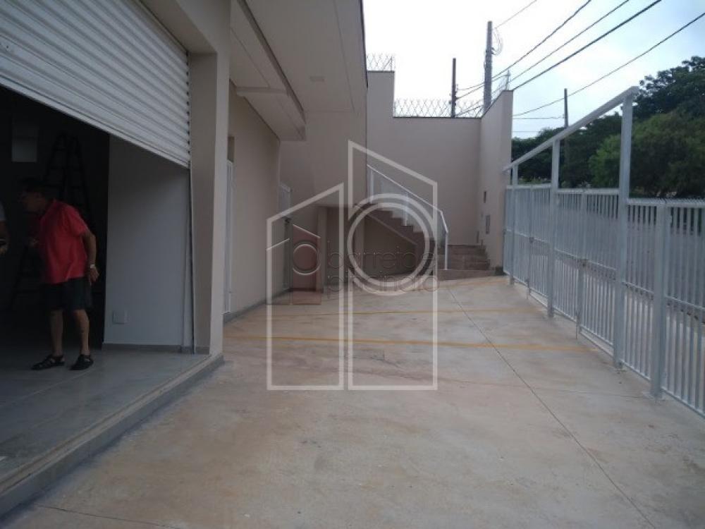 Alugar Comercial / Prédio em Jundiaí R$ 2.400,00 - Foto 11