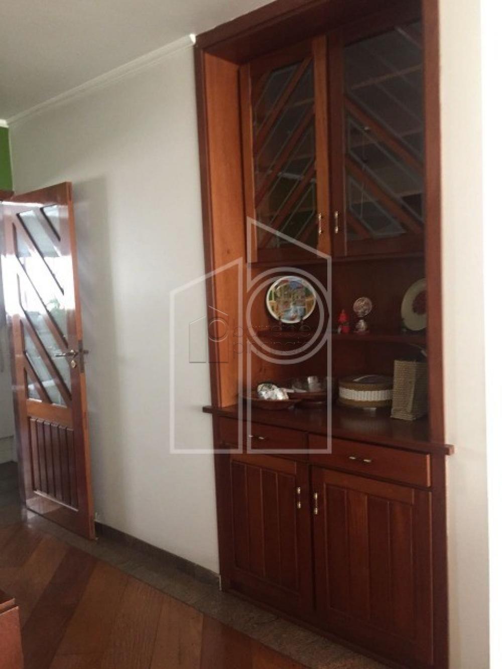 Alugar Apartamento / Padrão em Jundiaí R$ 3.000,00 - Foto 2