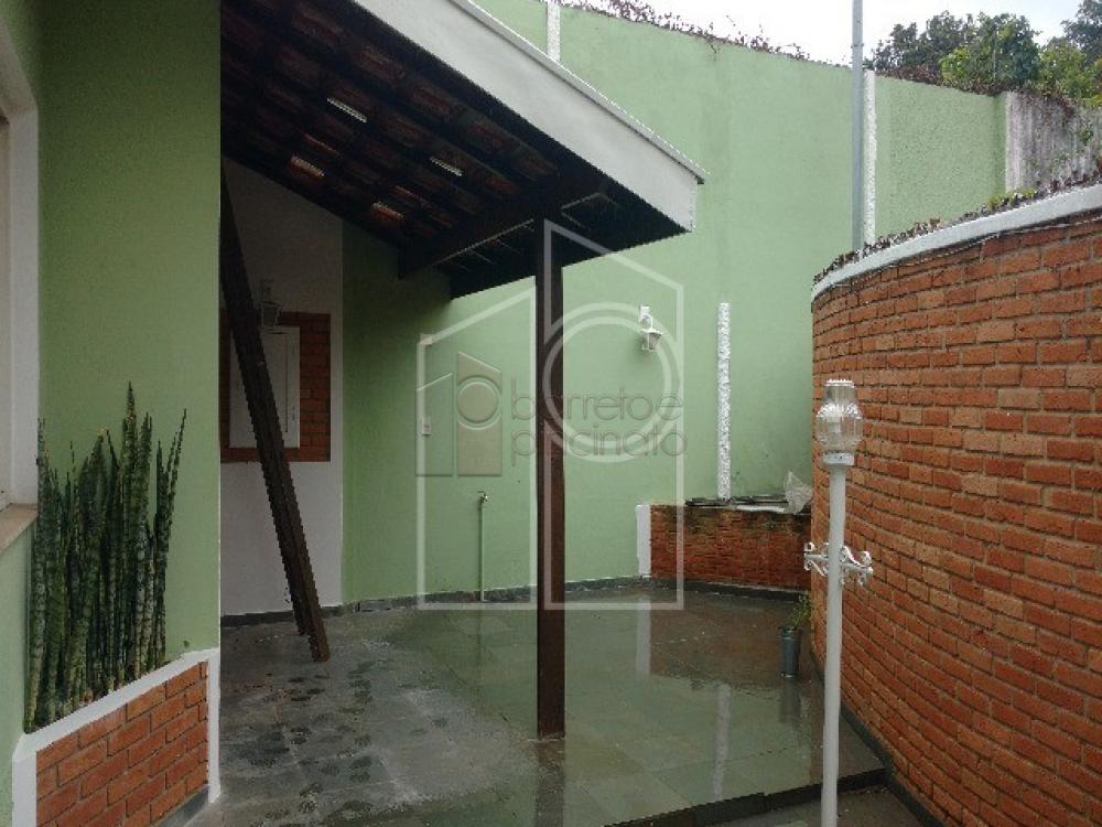 Alugar Casa / Padrão em Jundiaí R$ 2.200,00 - Foto 2