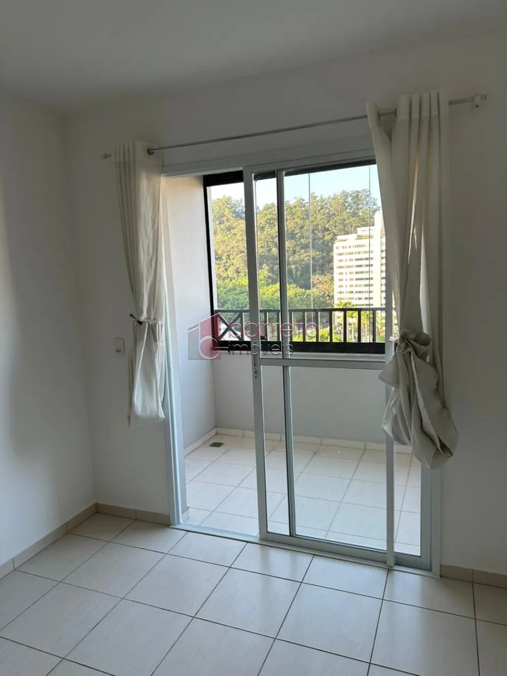 Alugar Apartamento / Padrão em Jundiaí R$ 3.000,00 - Foto 4
