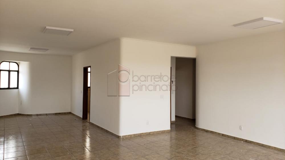 Alugar Apartamento / Padrão em Jundiaí R$ 4.000,00 - Foto 2