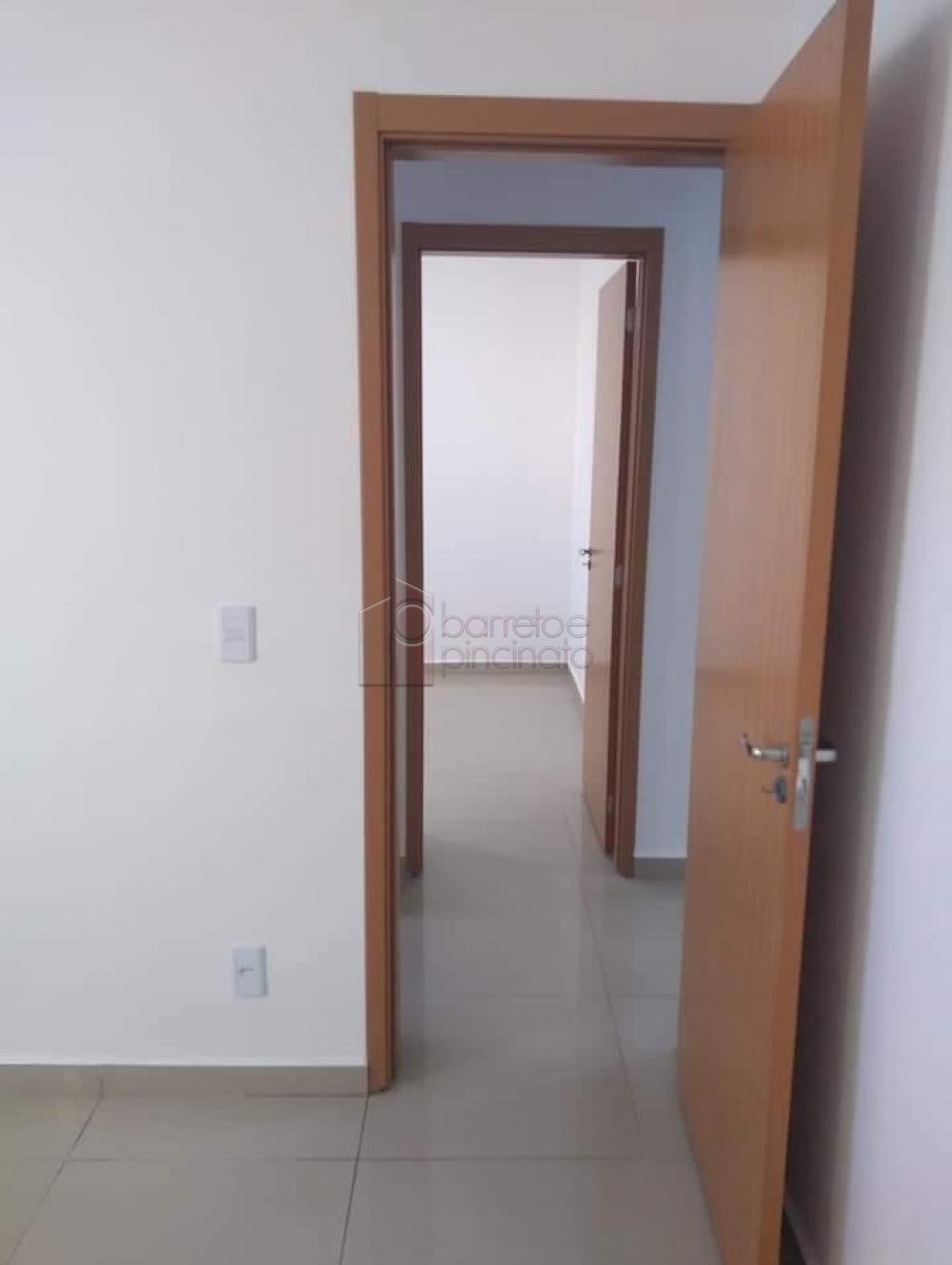Alugar Apartamento / Padrão em Jundiaí R$ 1.200,00 - Foto 7