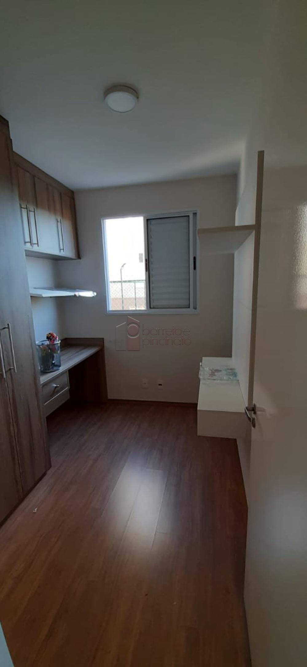 Alugar Apartamento / Padrão em Jundiaí R$ 1.620,00 - Foto 2