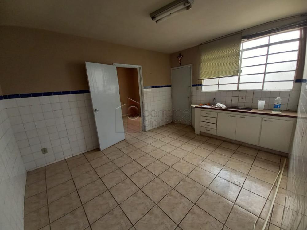 Alugar Casa / Padrão em Jundiaí R$ 3.100,00 - Foto 4