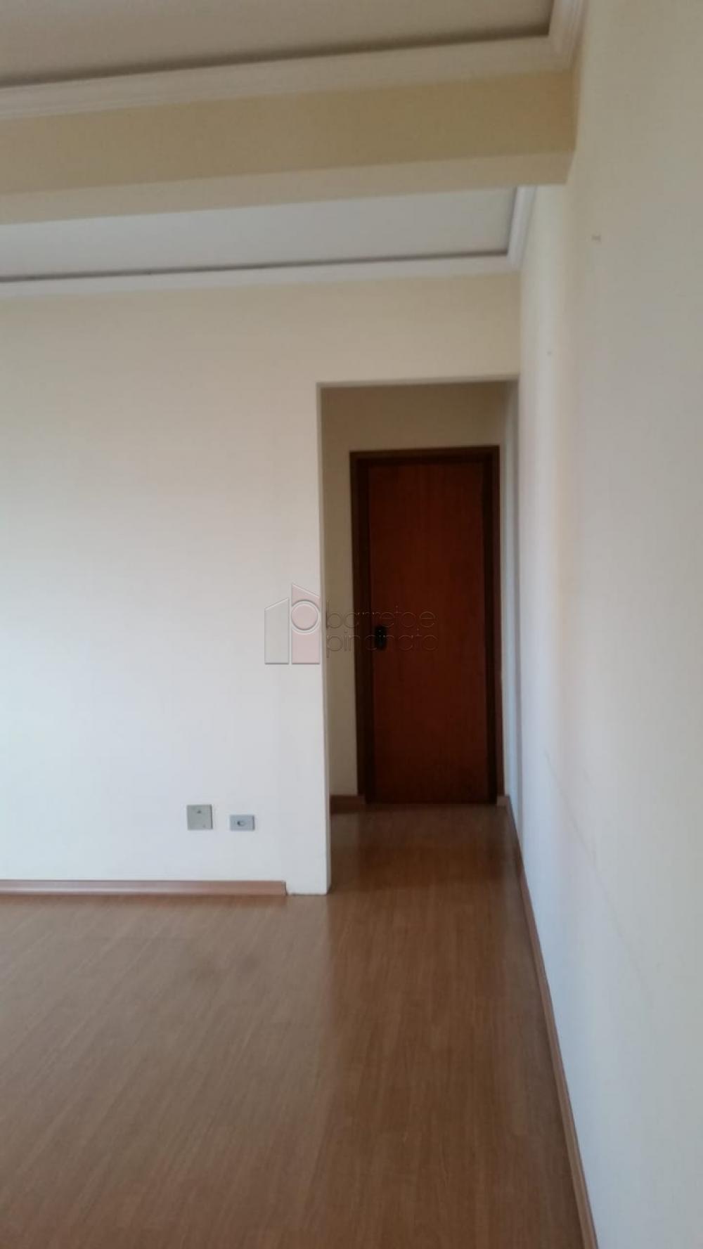 Alugar Apartamento / Padrão em Jundiaí R$ 1.500,00 - Foto 1