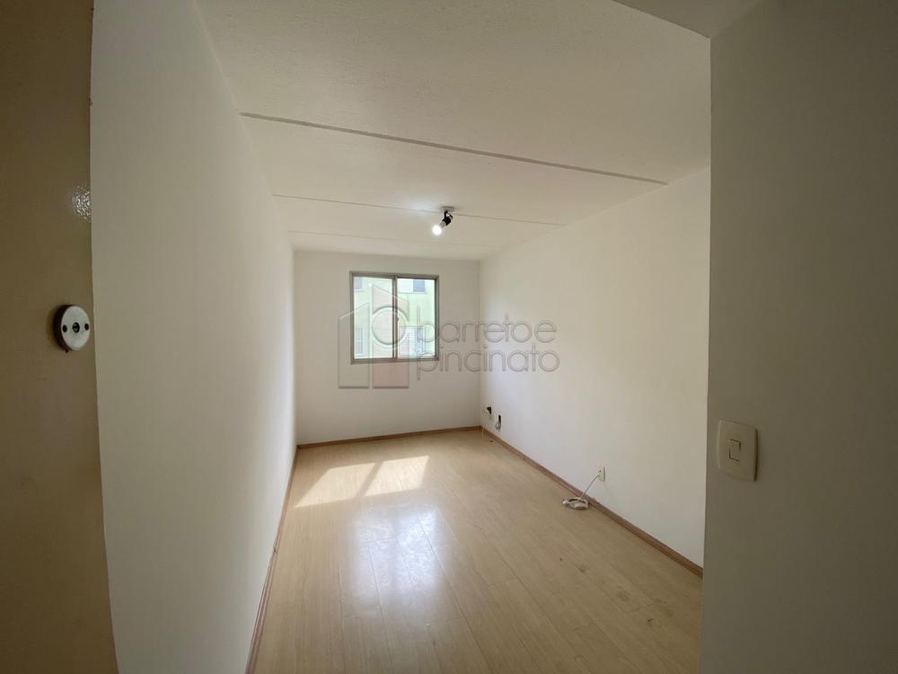 Comprar Apartamento / Padrão em Jundiaí R$ 230.000,00 - Foto 1