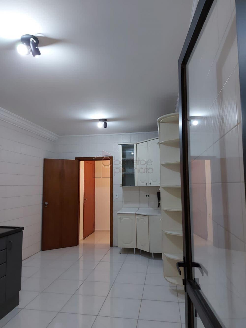 Alugar Apartamento / Padrão em Jundiaí R$ 2.700,00 - Foto 4