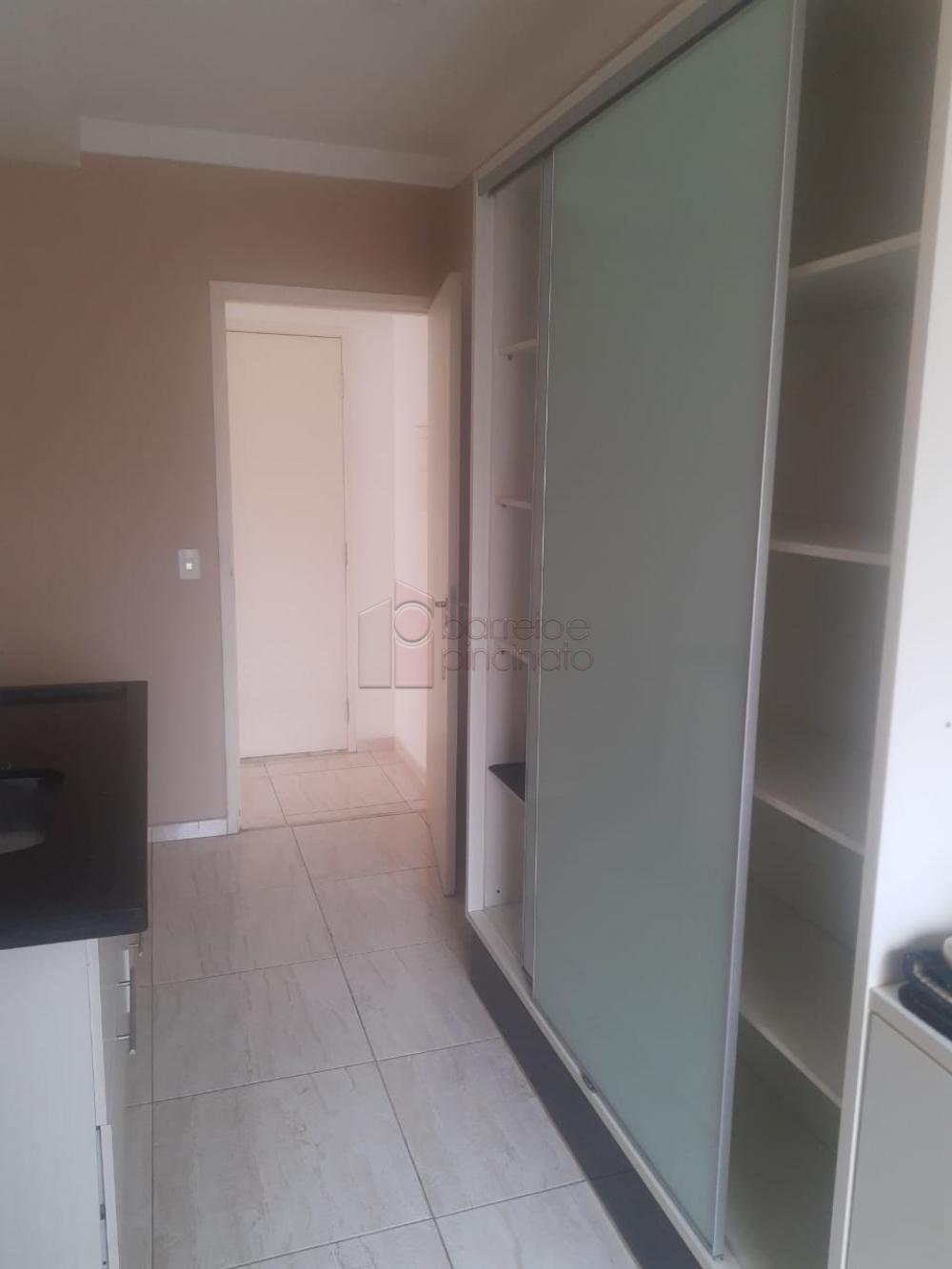 Alugar Apartamento / Padrão em Jundiaí R$ 2.400,00 - Foto 2