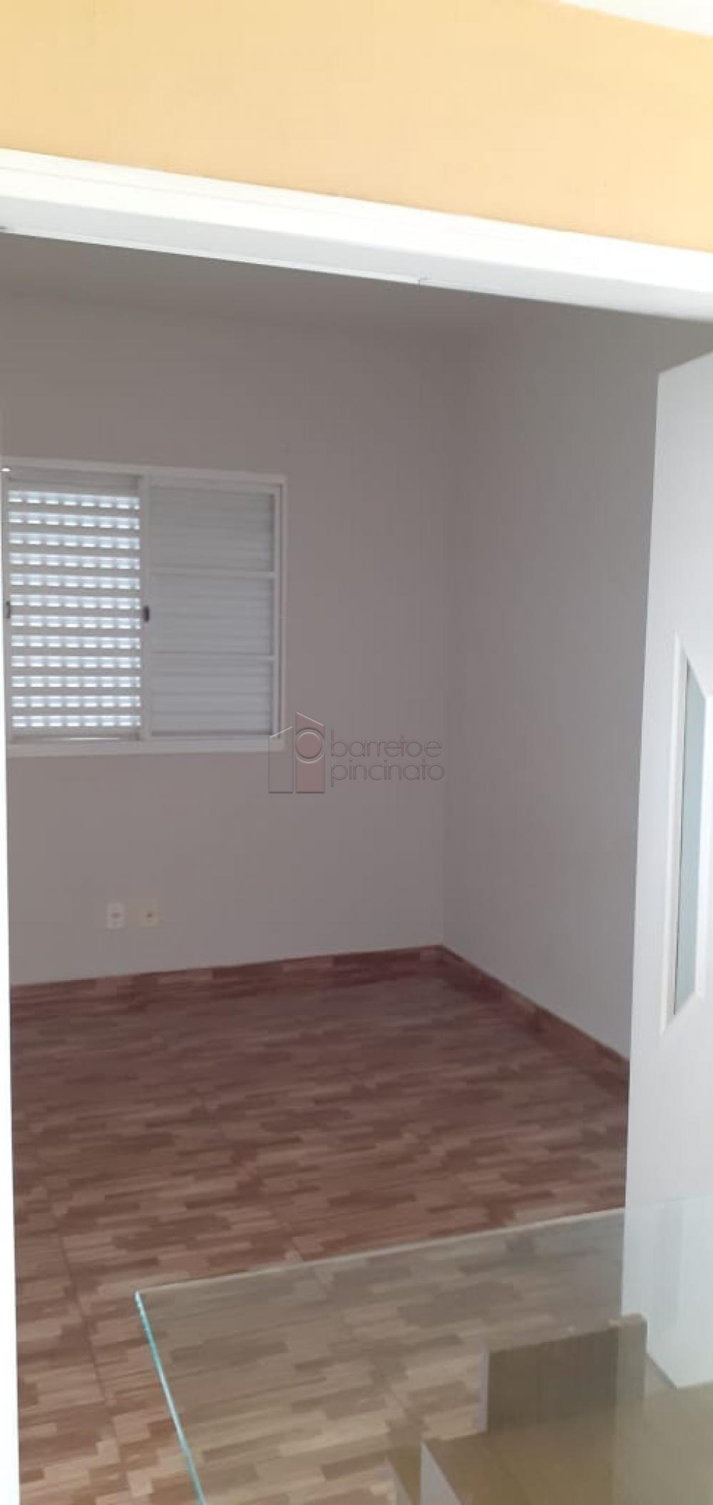 Comprar Apartamento / Padrão em Jundiaí R$ 235.000,00 - Foto 3