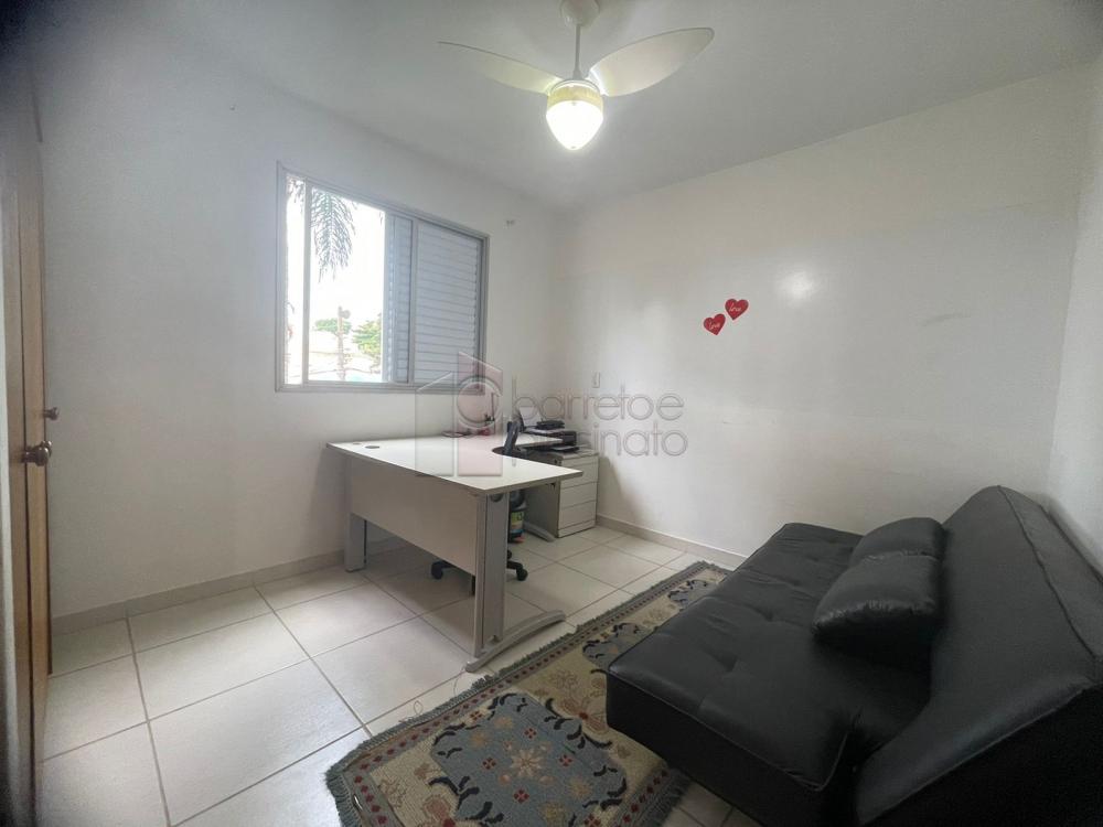 Comprar Apartamento / Padrão em Jundiaí R$ 450.000,00 - Foto 14