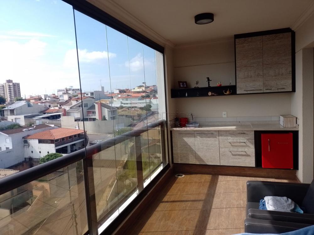 Comprar Apartamento / Padrão em Jundiaí R$ 1.025.000,00 - Foto 2