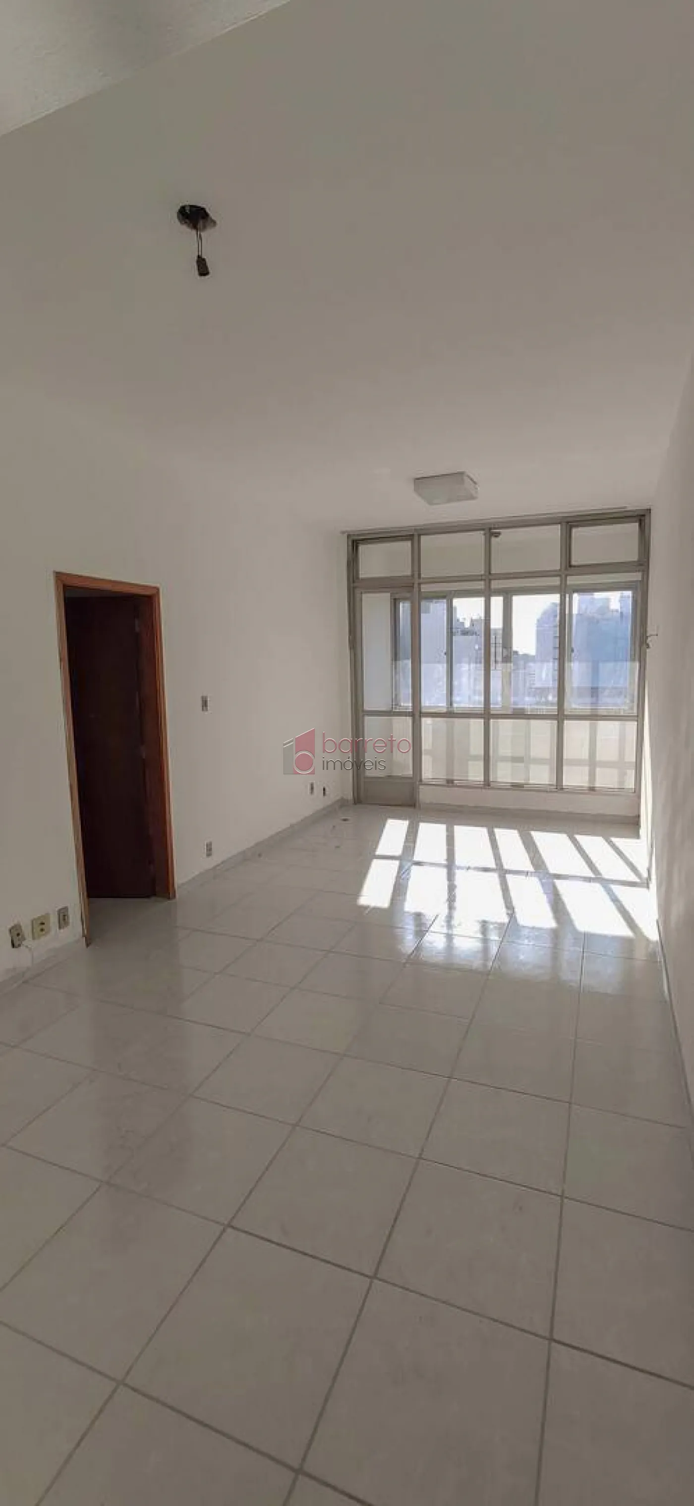 Comprar Apartamento / Padrão em Jundiaí R$ 300.000,00 - Foto 7