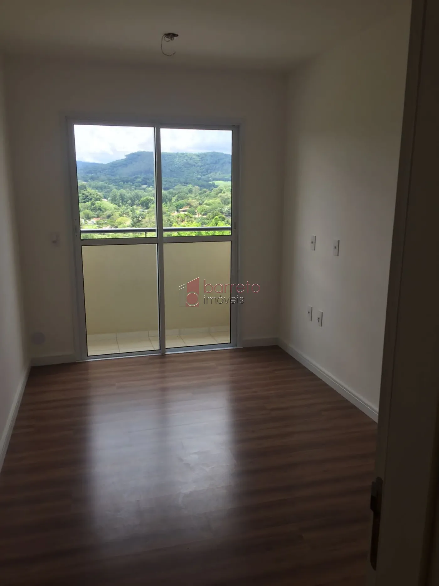 Comprar Apartamento / Padrão em Jundiaí R$ 320.000,00 - Foto 2