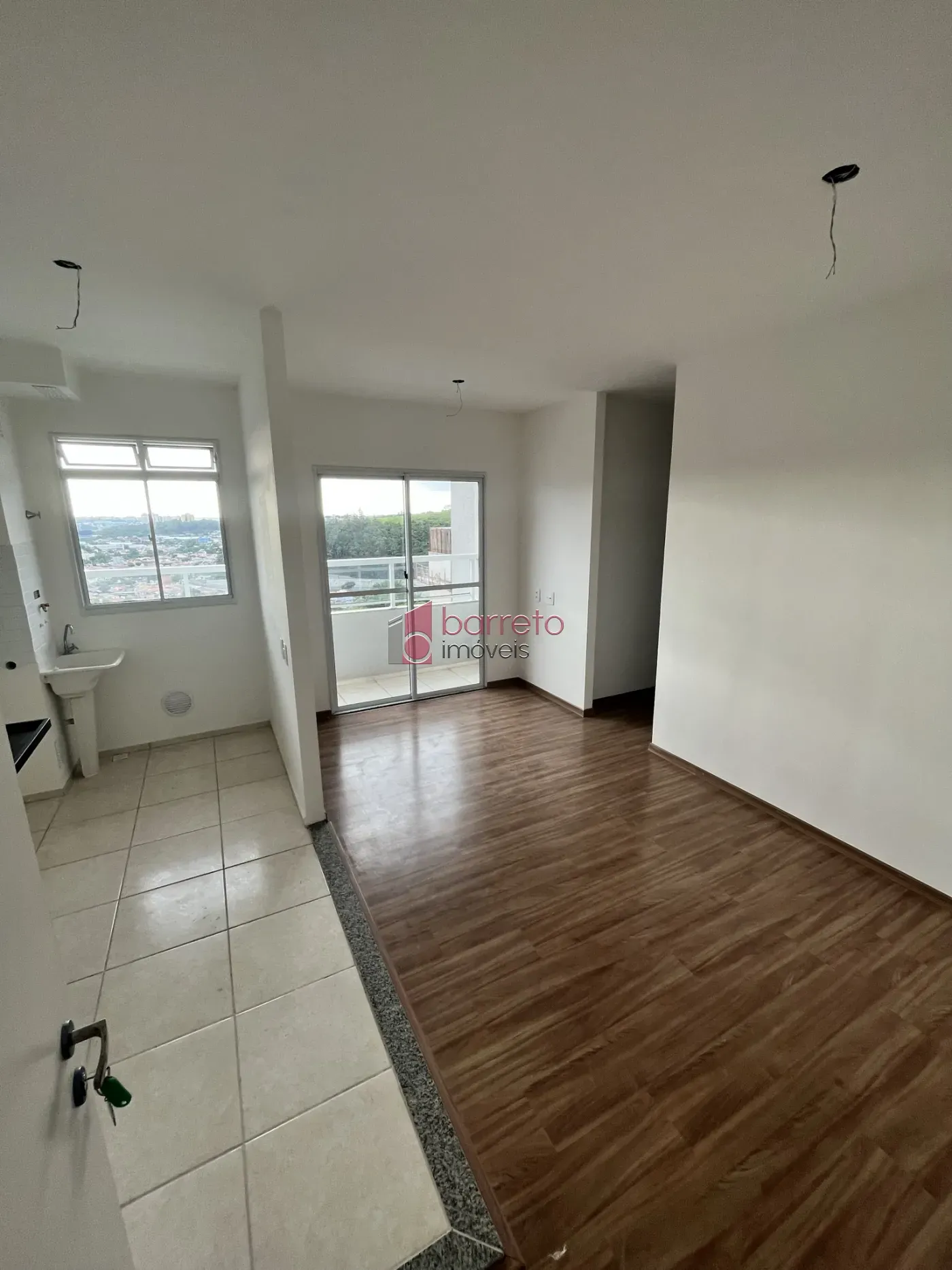 Alugar Apartamento / Padrão em Jundiaí R$ 1.900,00 - Foto 1