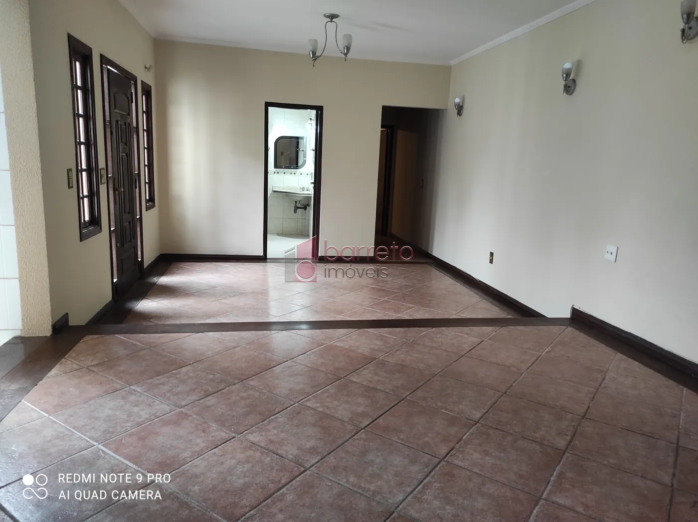 Alugar Casa / Sobrado em Jundiaí R$ 4.700,00 - Foto 2