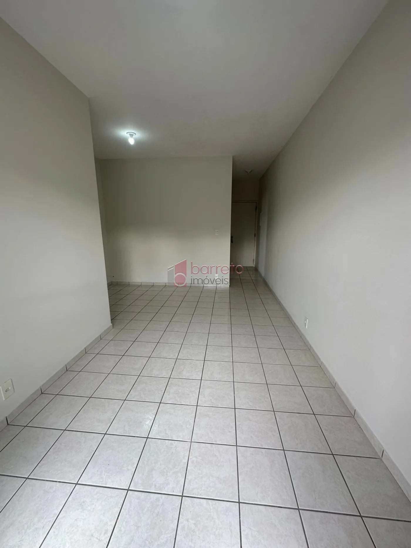 Alugar Apartamento / Padrão em Jundiaí R$ 1.600,00 - Foto 2