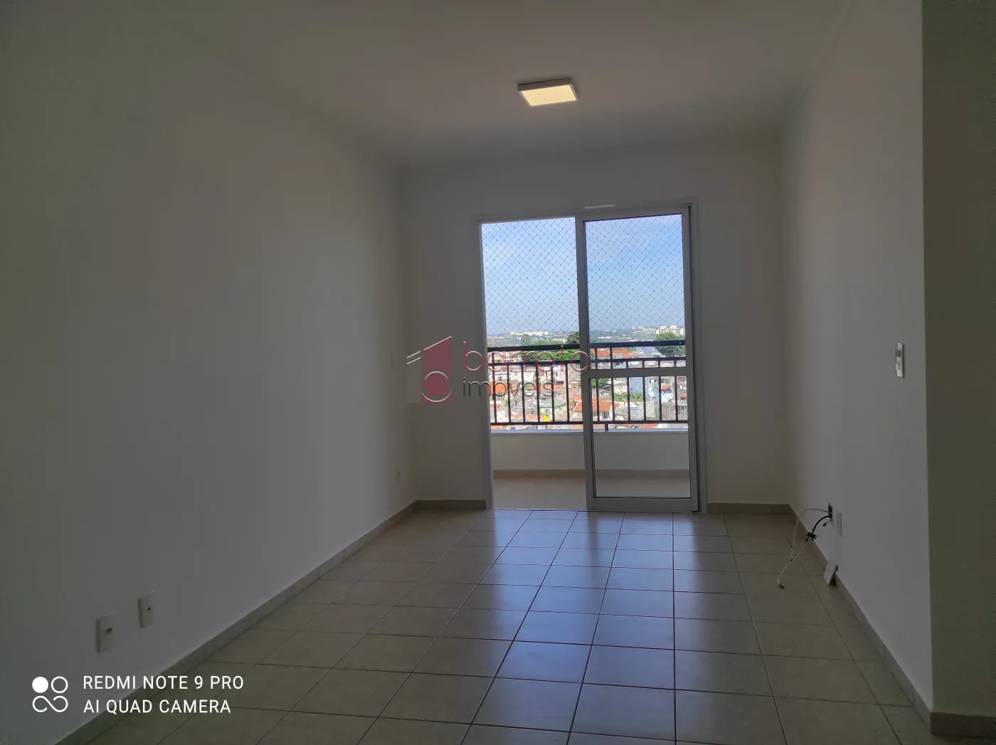 Alugar Apartamento / Padrão em Jundiaí R$ 2.700,00 - Foto 1