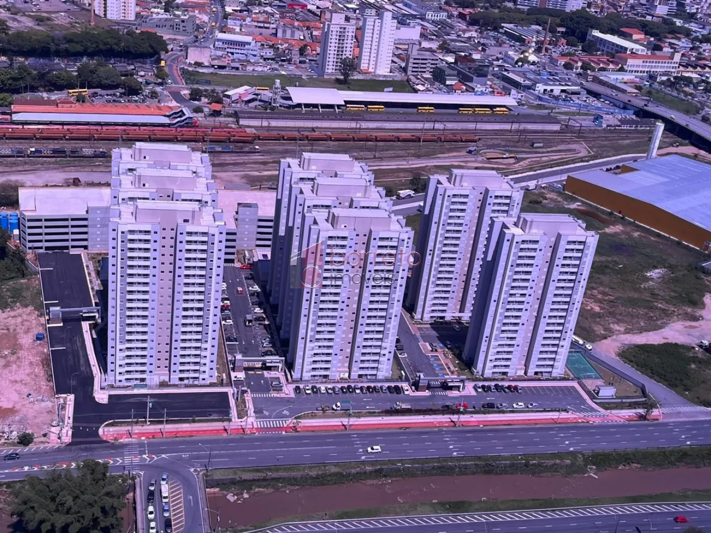 Alugar Apartamento / Padrão em Jundiaí R$ 2.000,00 - Foto 13