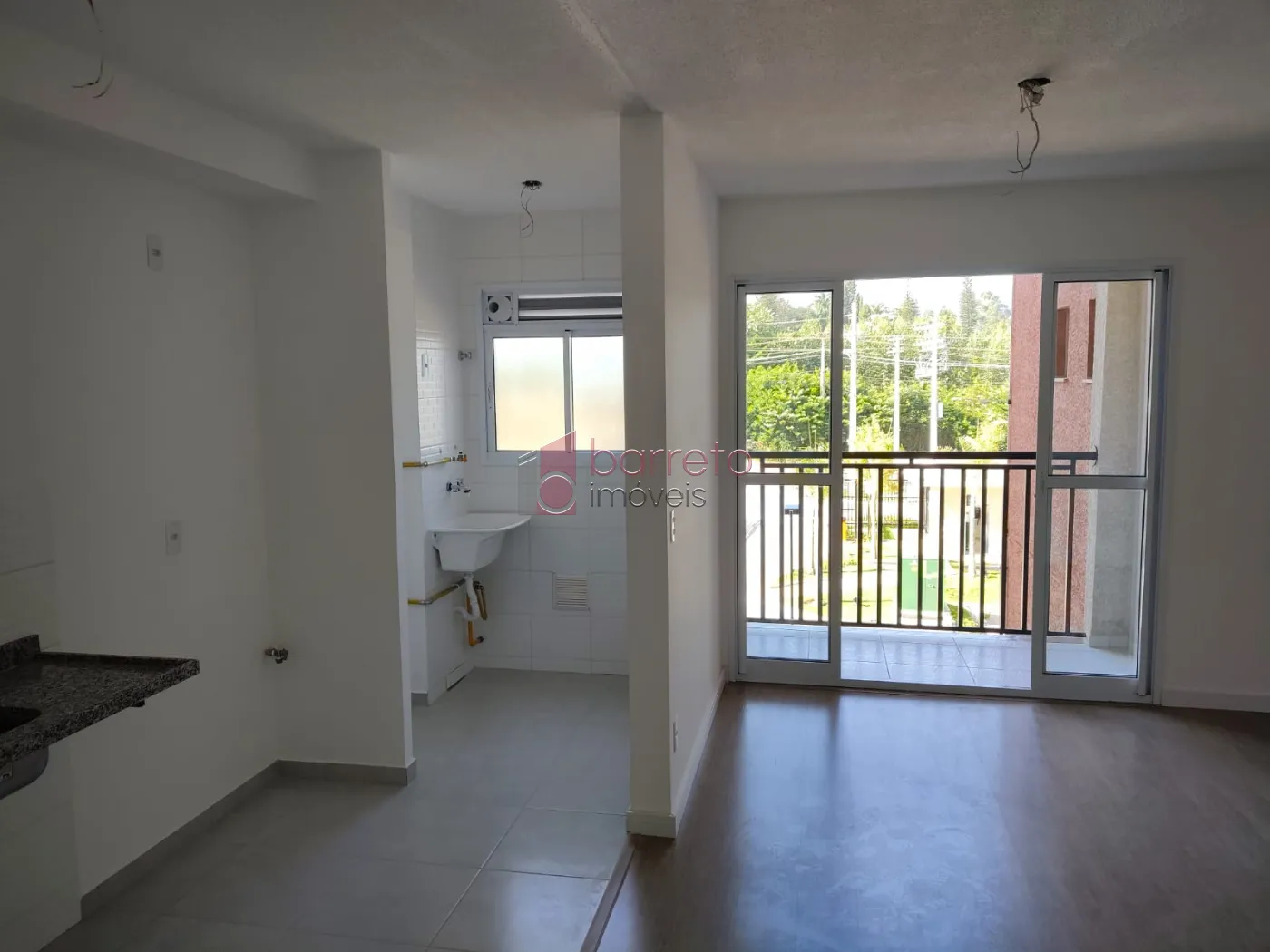 Comprar Apartamento / Padrão em Jundiaí R$ 450.000,00 - Foto 2