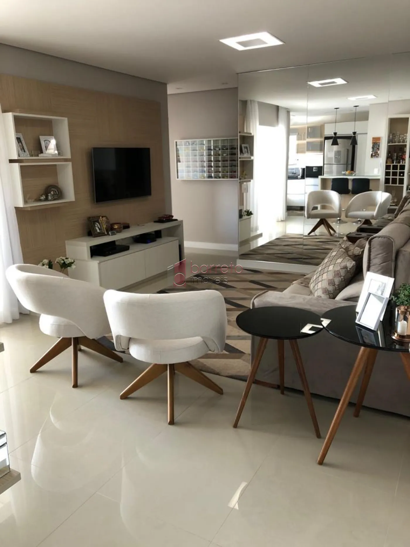 Comprar Apartamento / Padrão em Jundiaí R$ 870.000,00 - Foto 2