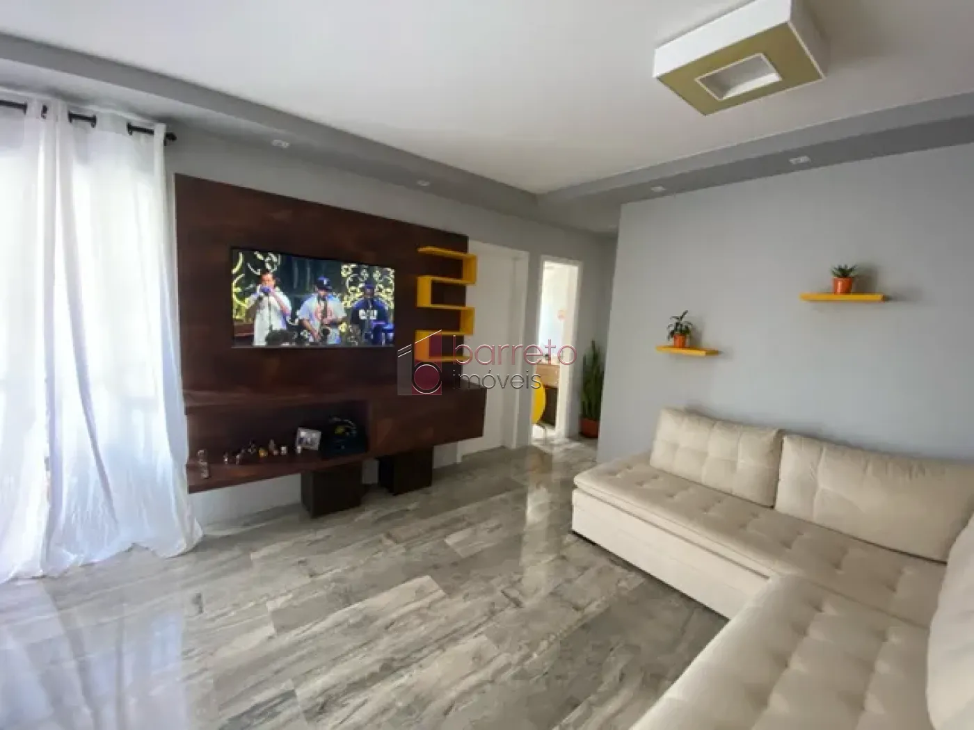 Comprar Apartamento / Padrão em Jundiaí R$ 405.000,00 - Foto 2