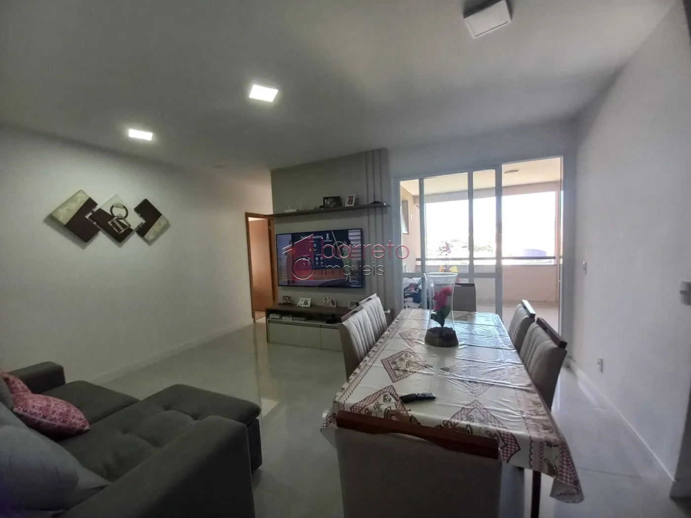 Comprar Apartamento / Alto Padrão em Jundiaí R$ 1.000.000,00 - Foto 1