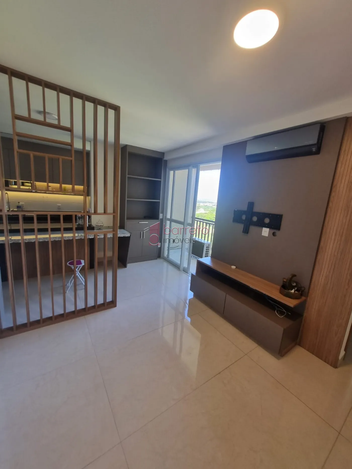 Comprar Apartamento / Padrão em Jundiaí R$ 690.000,00 - Foto 2