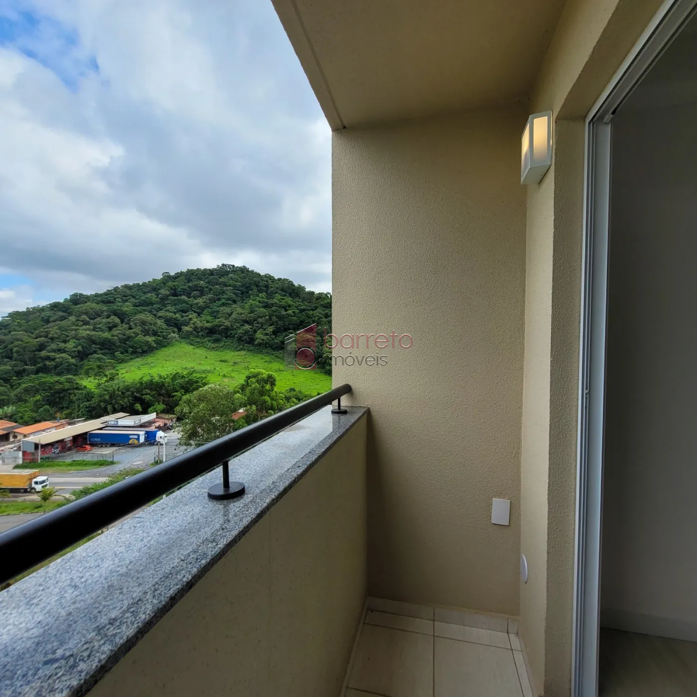 Comprar Apartamento / Padrão em Jundiaí R$ 349.000,00 - Foto 4