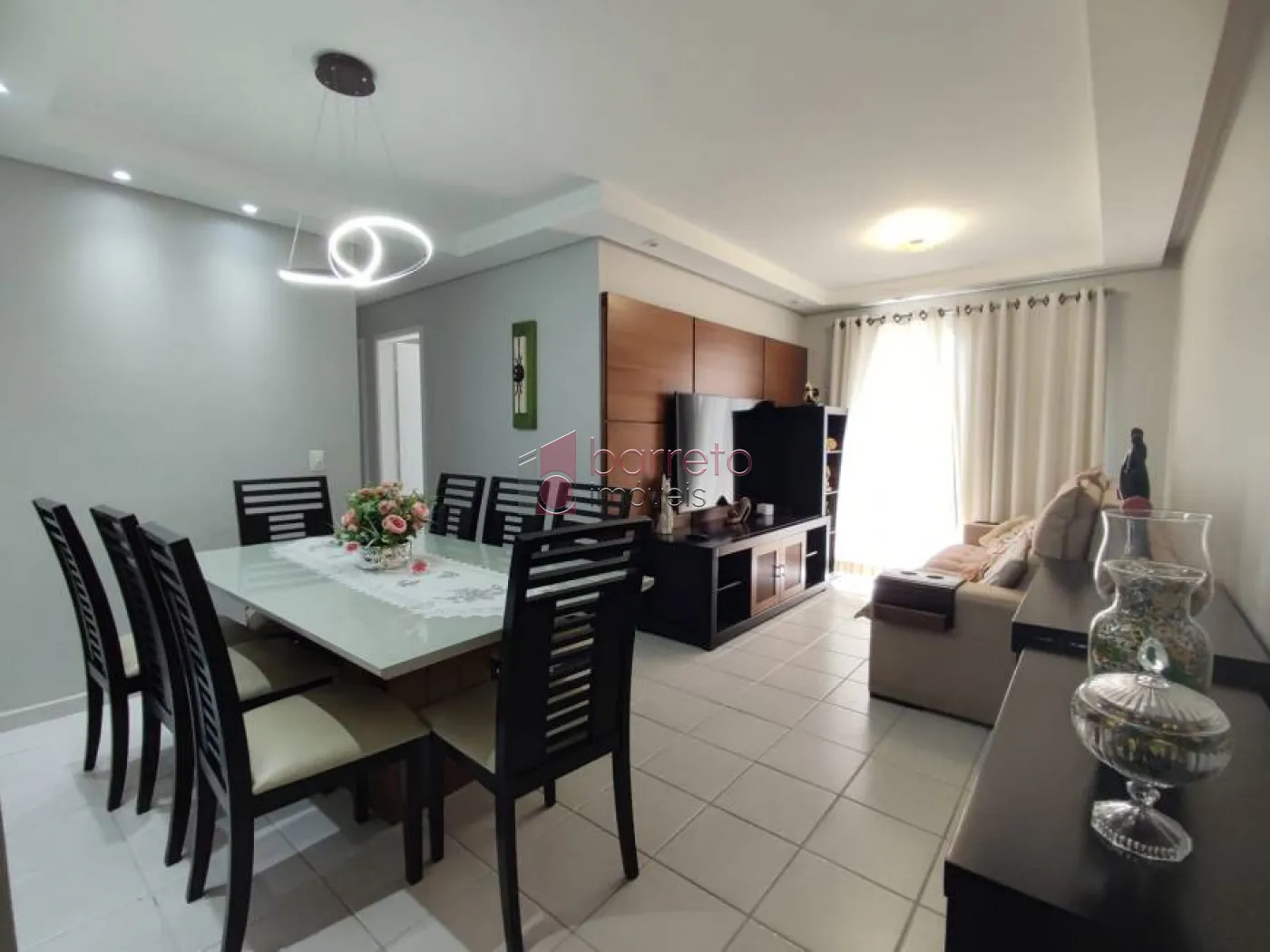 Alugar Apartamento / Padrão em Jundiaí R$ 3.600,00 - Foto 1