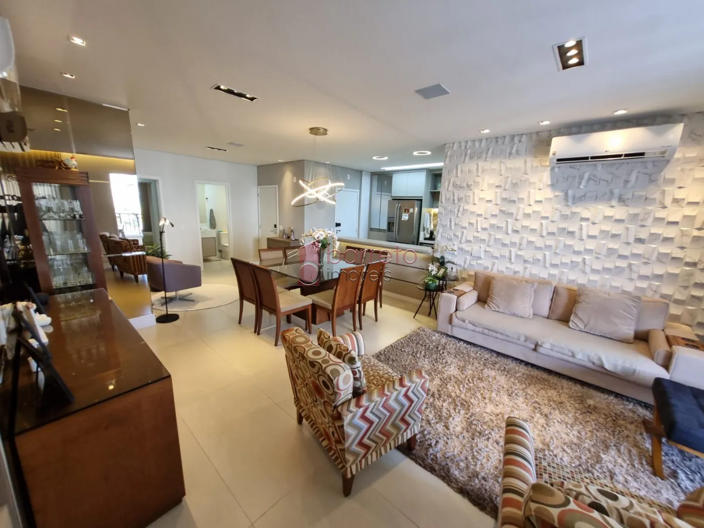 Comprar Apartamento / Alto Padrão em Jundiaí R$ 1.780.000,00 - Foto 3