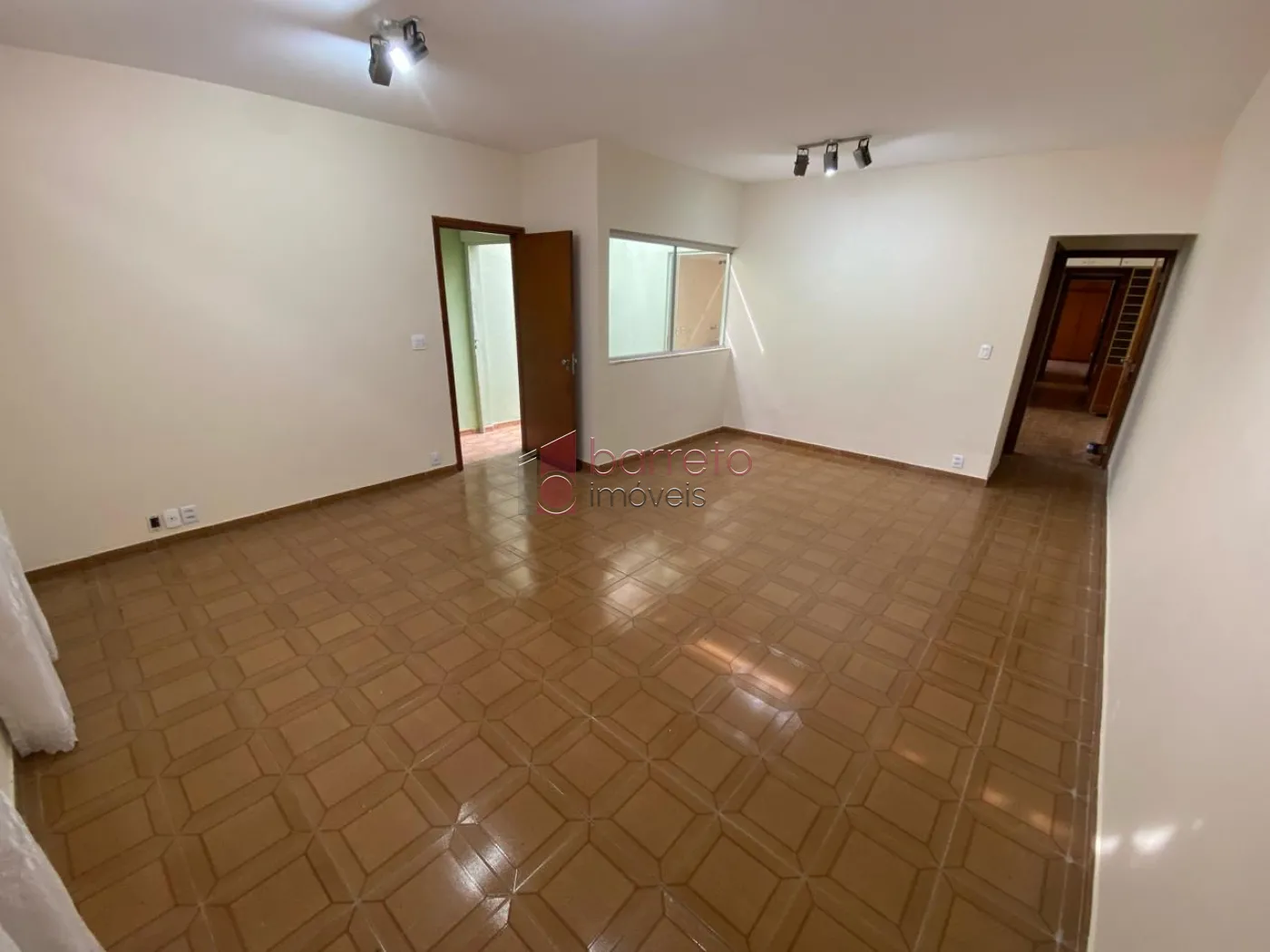 Comprar Casa / Térrea em Jundiaí R$ 668.000,00 - Foto 2