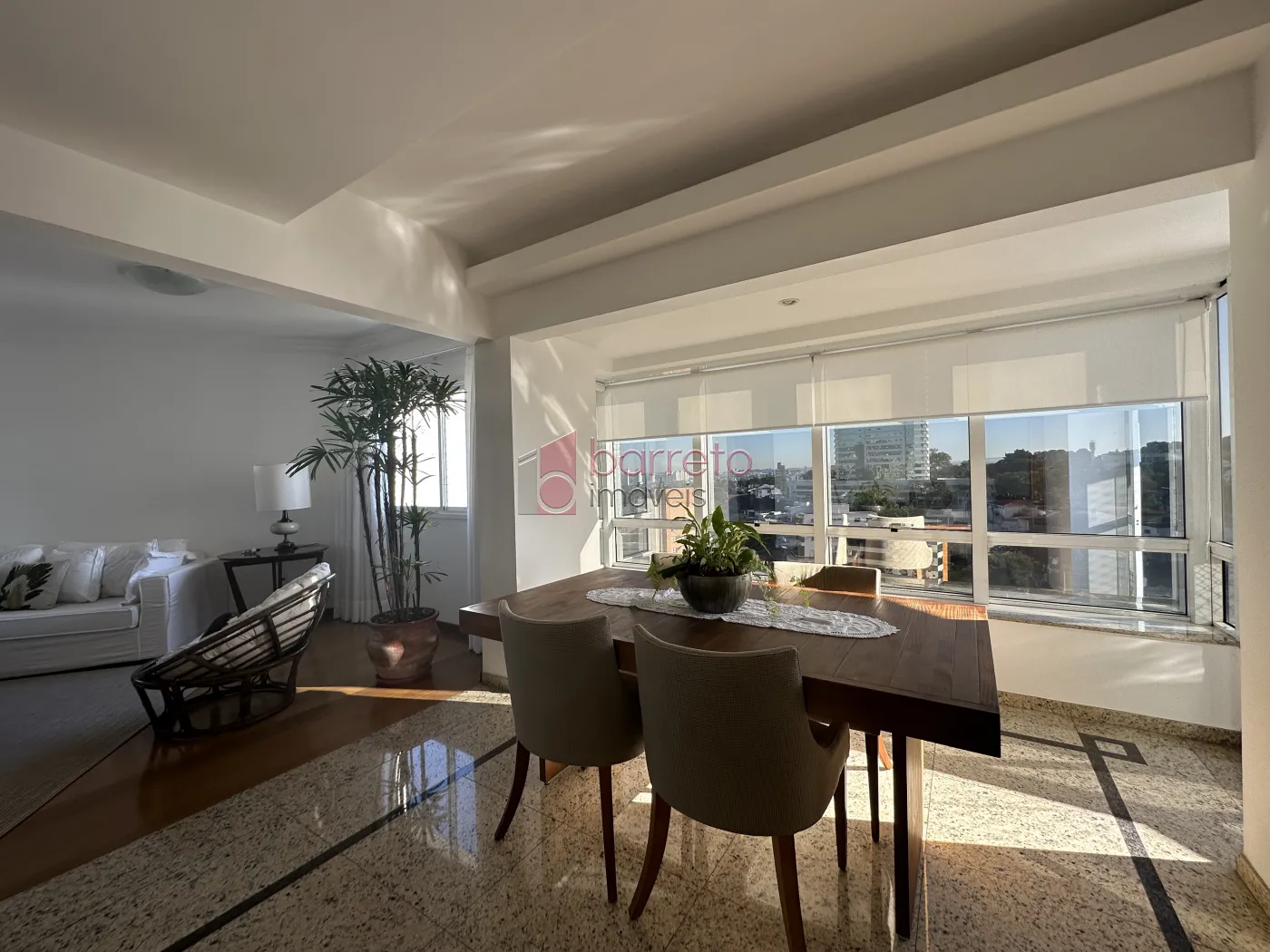 Comprar Apartamento / Padrão em Jundiaí R$ 1.900.000,00 - Foto 2