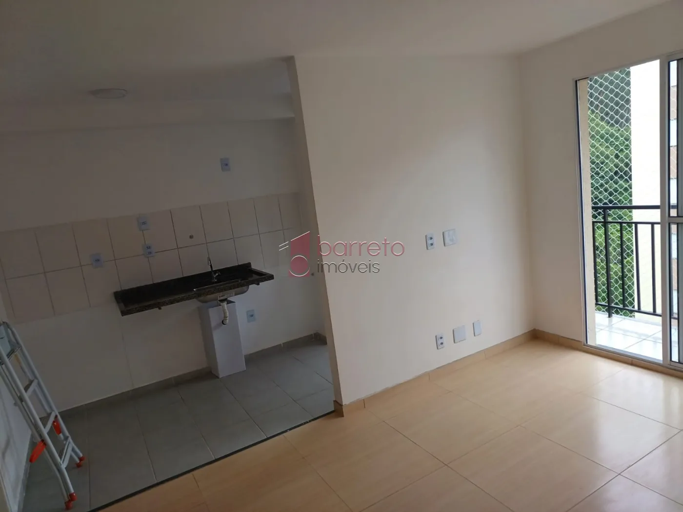 Alugar Apartamento / Padrão em Várzea Paulista R$ 1.800,00 - Foto 2