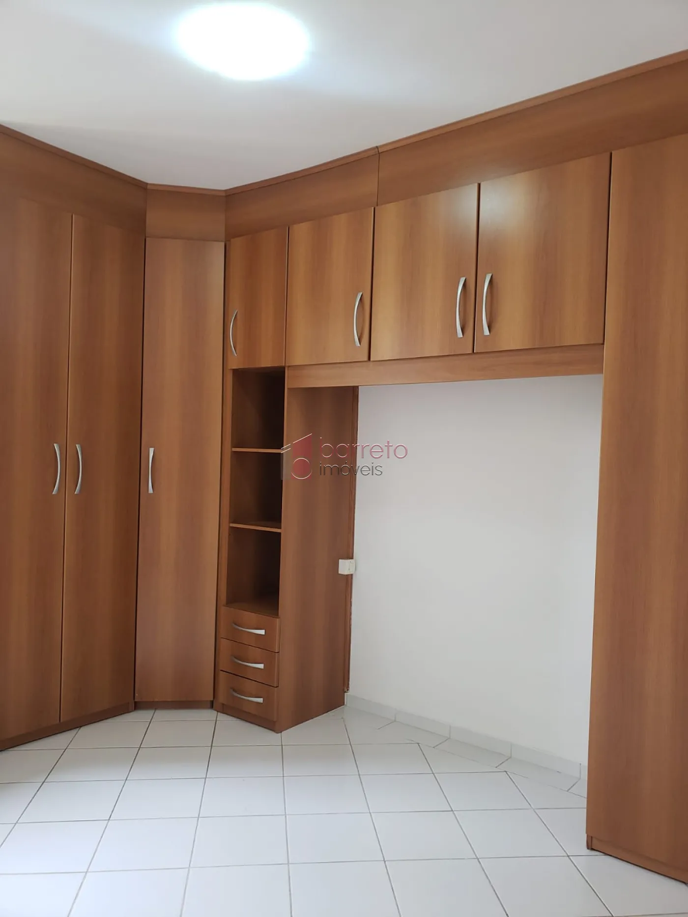 Comprar Apartamento / Padrão em Jundiaí R$ 350.000,00 - Foto 6