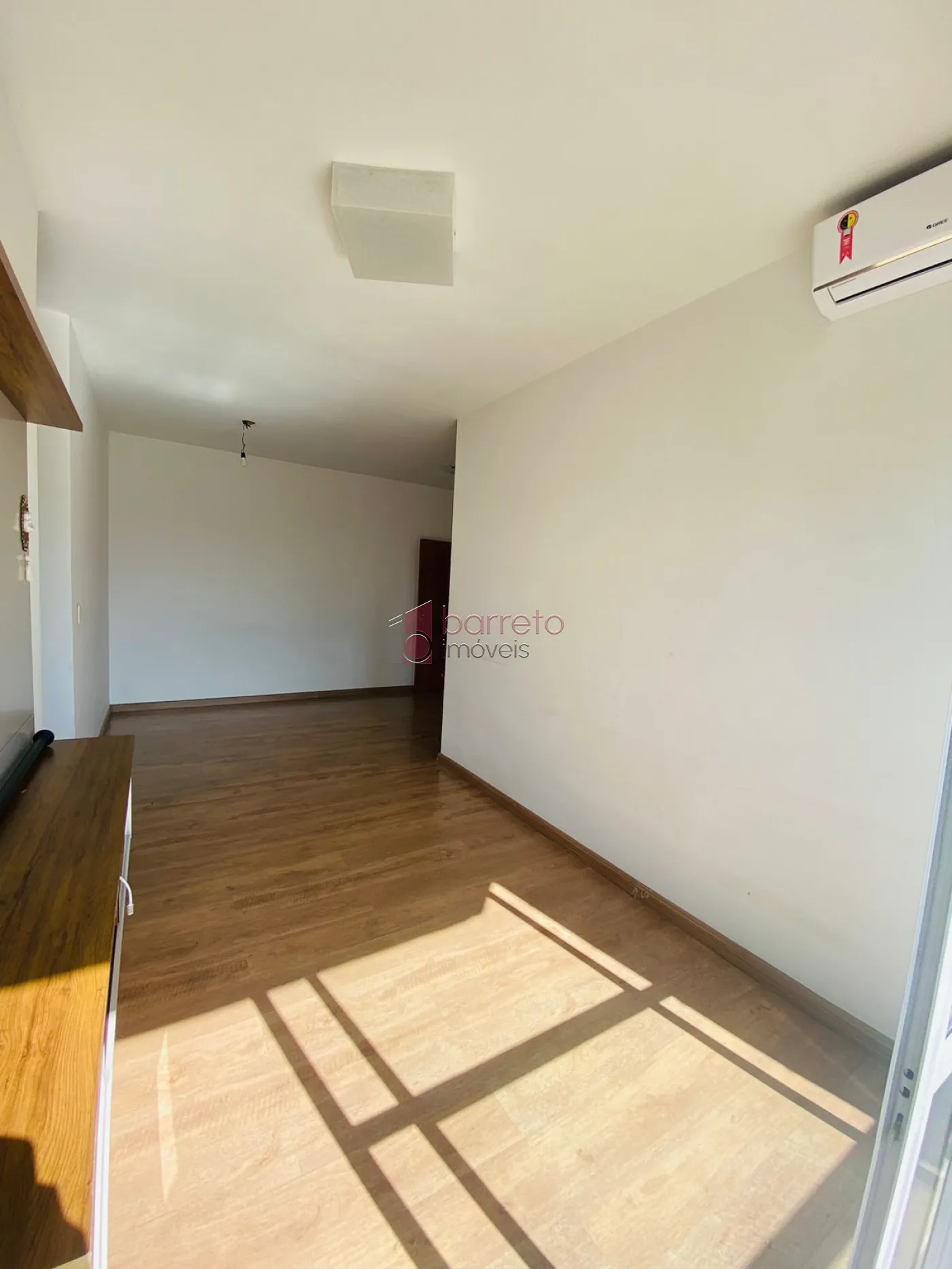 Alugar Apartamento / Padrão em Jundiaí R$ 3.070,00 - Foto 2