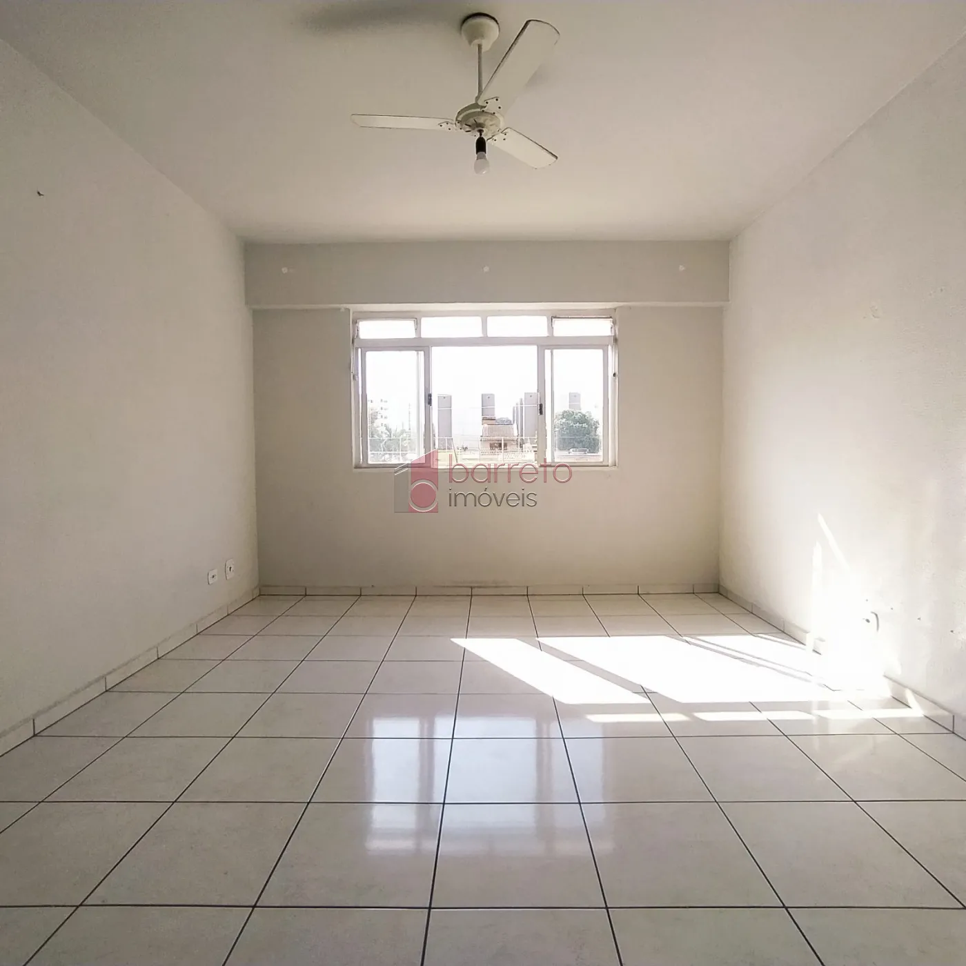 Comprar Apartamento / Padrão em Jundiaí R$ 280.000,00 - Foto 2