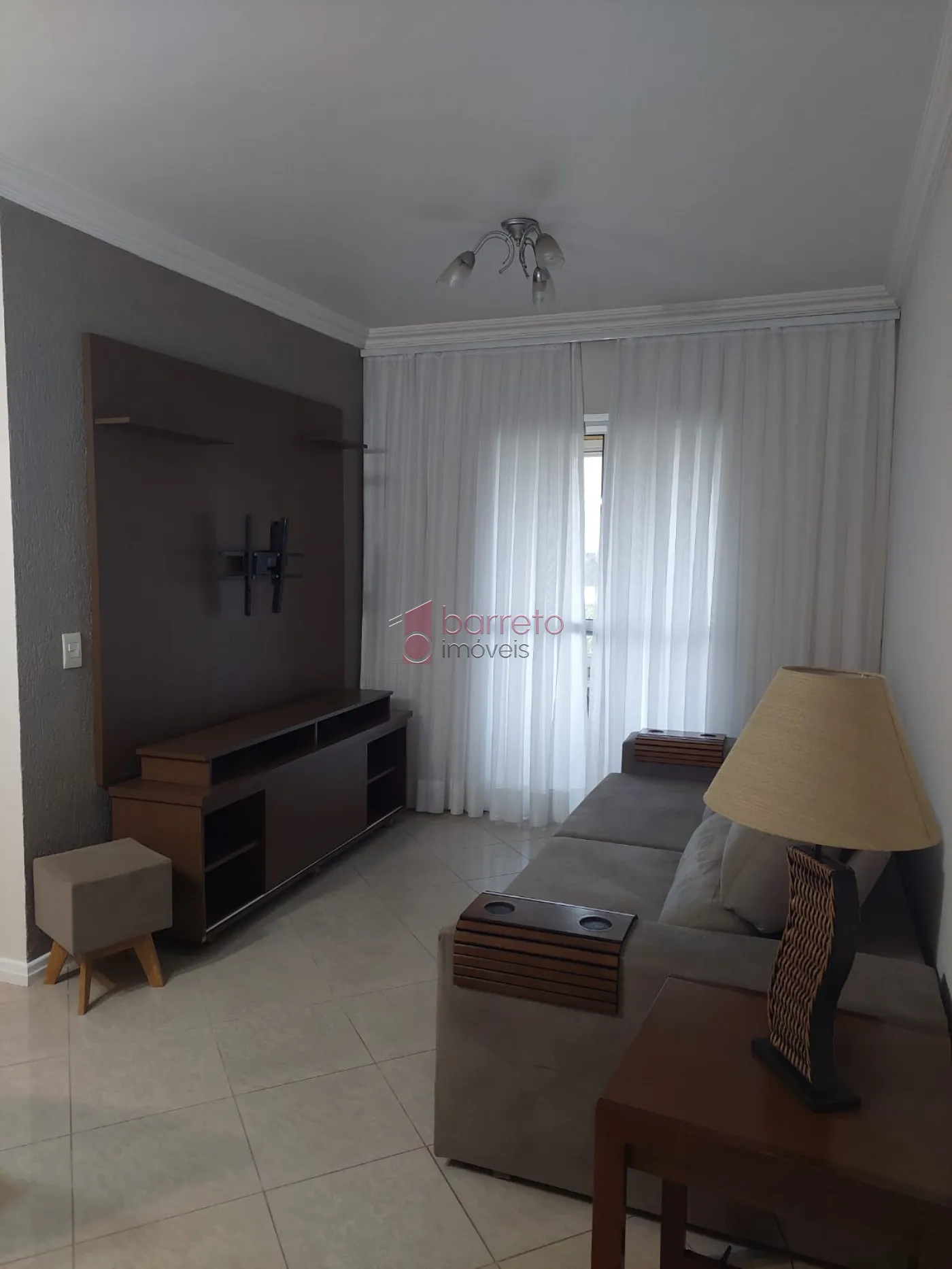 Alugar Apartamento / Padrão em Jundiaí R$ 2.800,00 - Foto 1