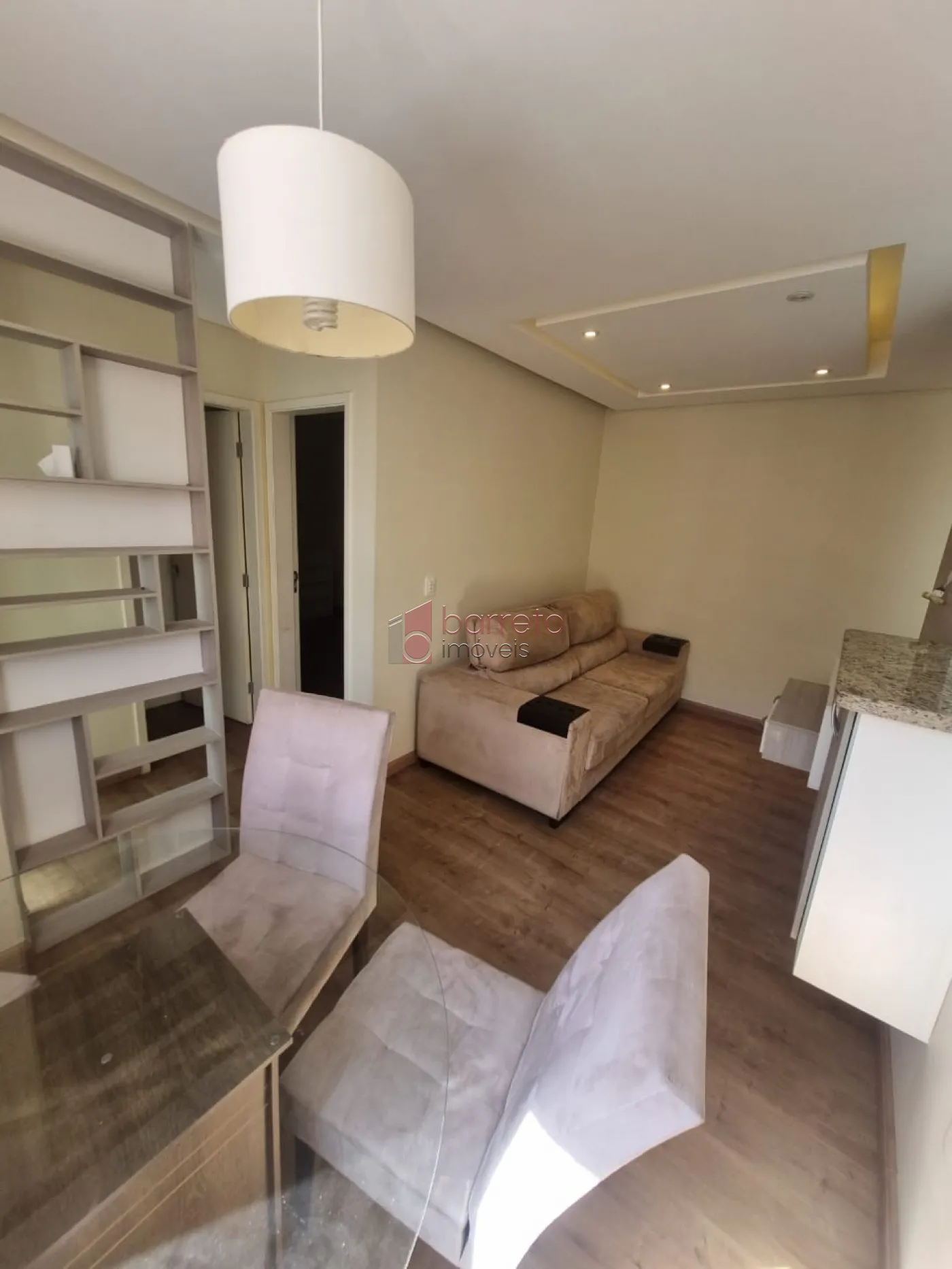 Alugar Apartamento / Padrão em Jundiaí R$ 1.790,00 - Foto 1