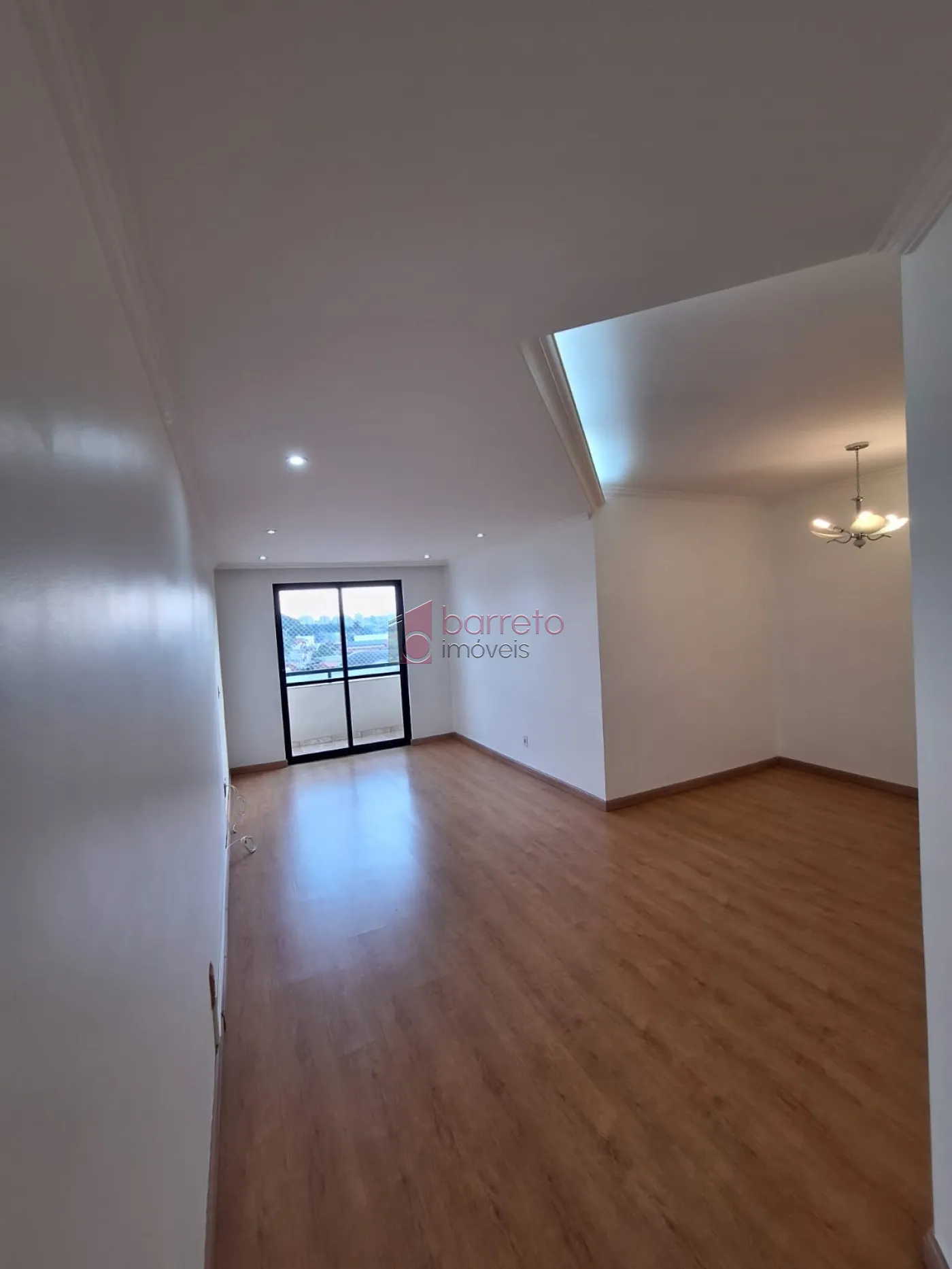 Alugar Apartamento / Padrão em Jundiaí R$ 3.000,00 - Foto 1