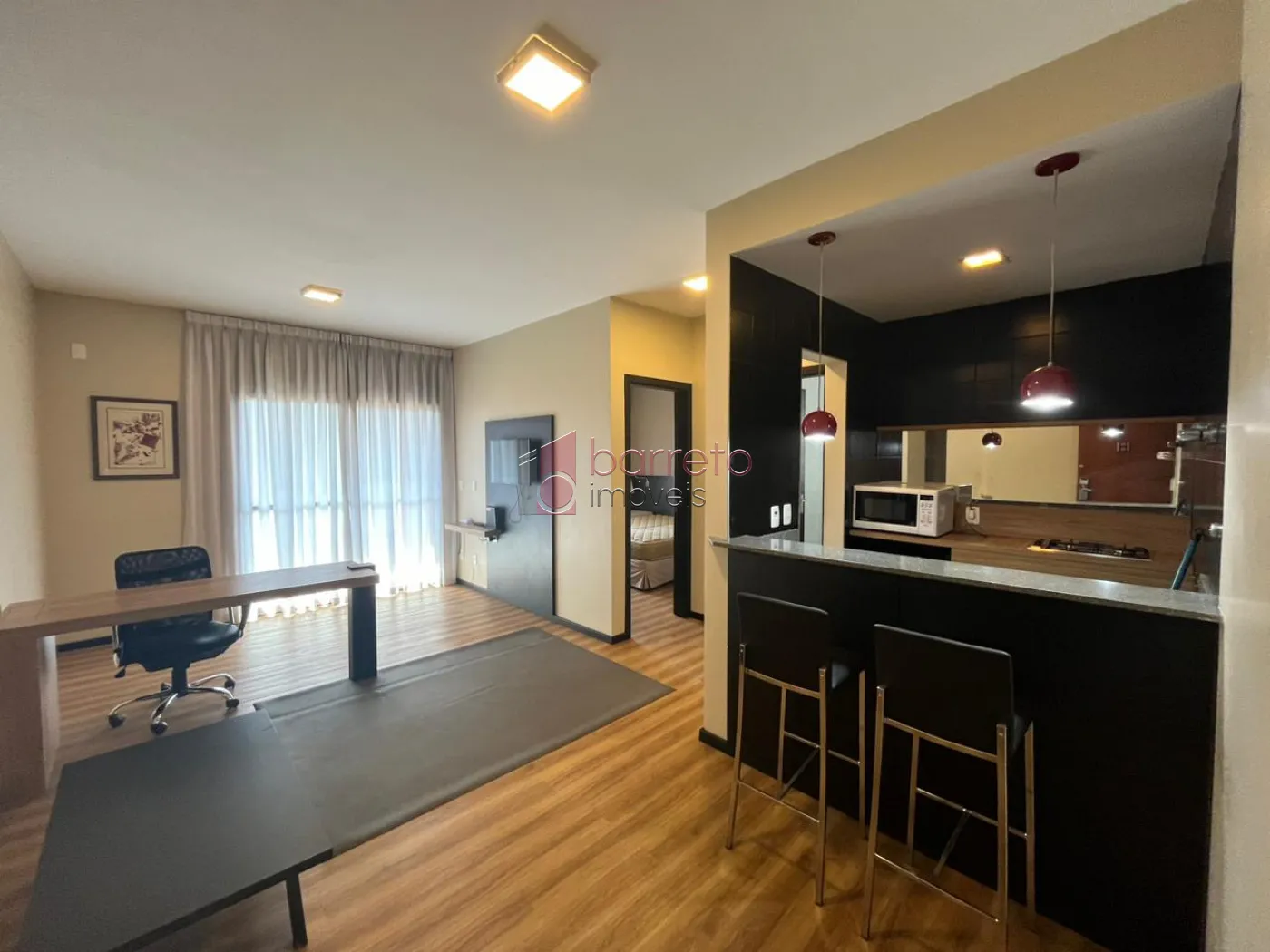 Alugar Apartamento / Flat em Jundiaí R$ 1.500,00 - Foto 1