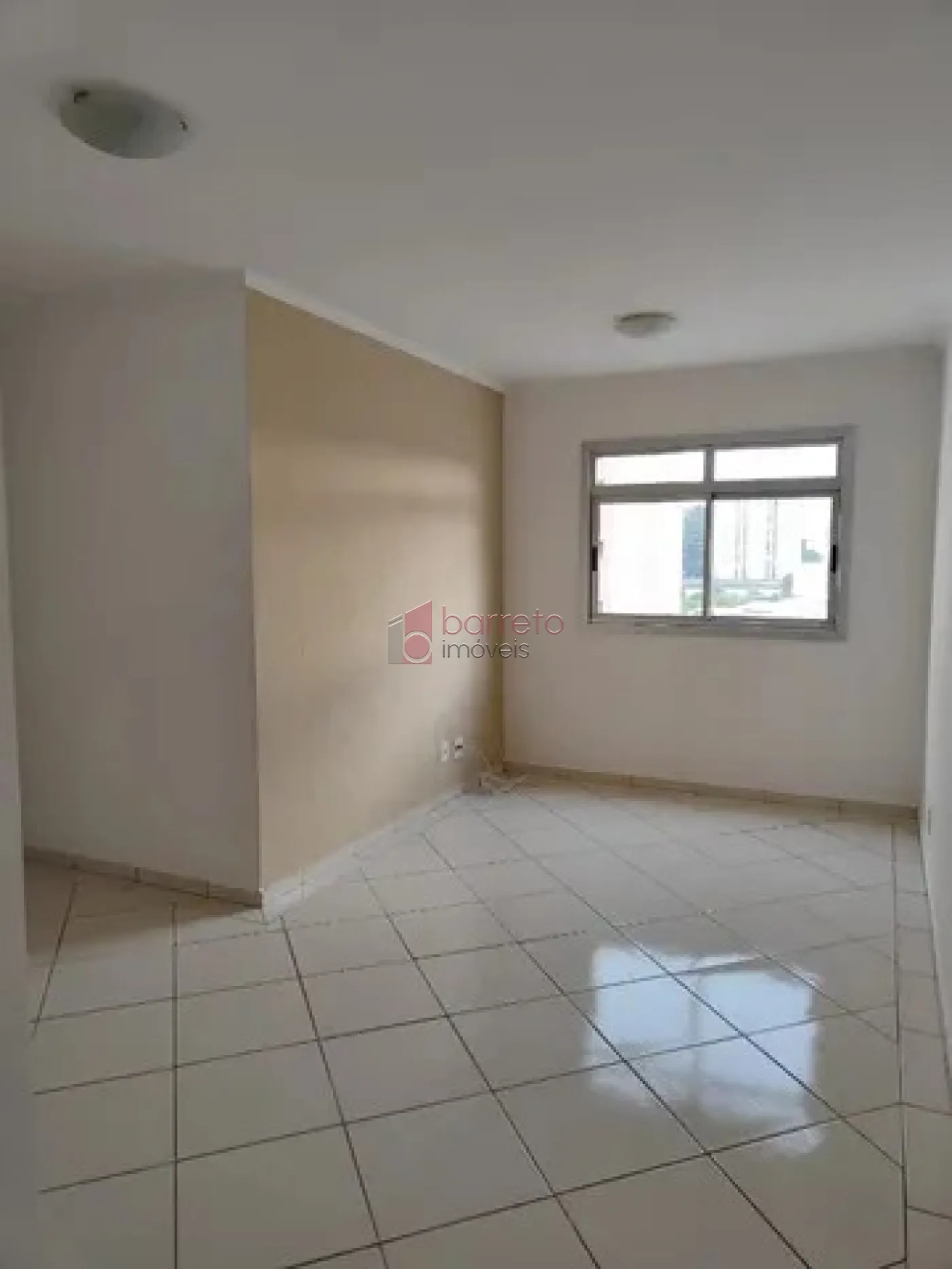 Comprar Apartamento / Padrão em Jundiaí R$ 375.000,00 - Foto 1