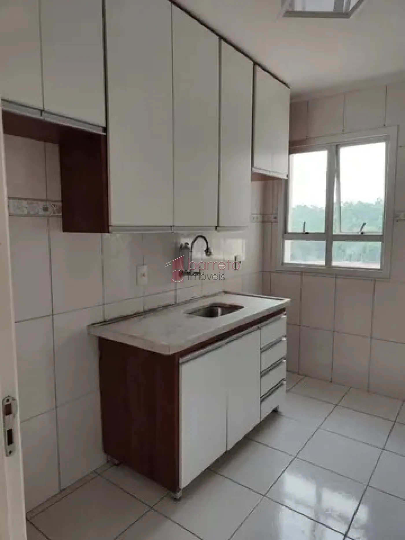 Comprar Apartamento / Padrão em Jundiaí R$ 375.000,00 - Foto 3