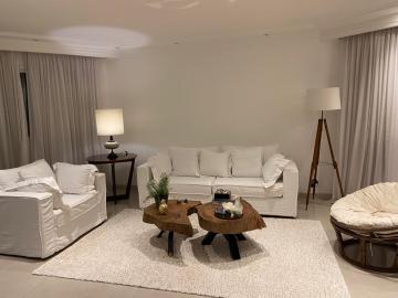 Apartamento / Padrão em Jundiaí Alugar por R$9.800,00