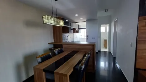 Apartamento / Padrão em Jundiaí Alugar por R$1.600,00