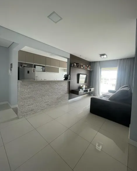 Apartamento / Padrão em Jundiaí , Comprar por R$580.000,00