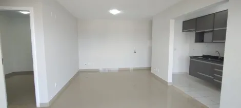 Apartamento / Padrão em Jundiaí Alugar por R$2.500,00