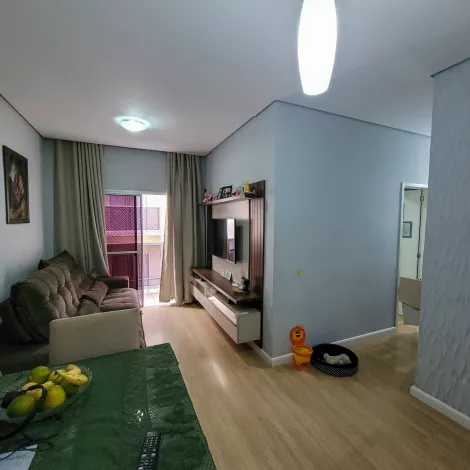 Apartamento / Padrão em Jundiaí , Comprar por R$270.000,00